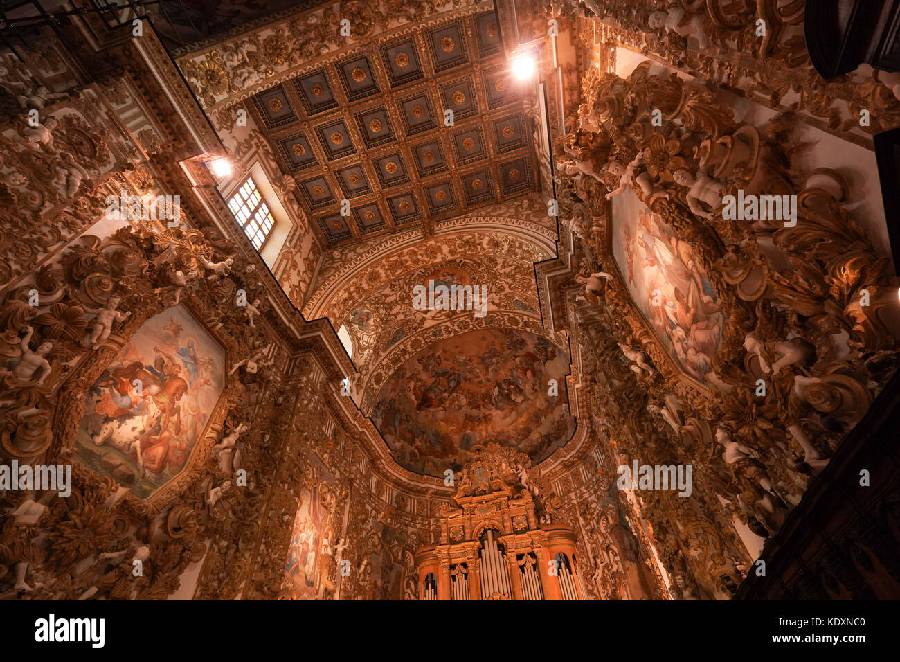 Gli interni della cattedrale barocca in agrigento. da una serie di foto di viaggio in Sicilia, Italia. photo Data: giovedì, 5 ottobre 2017. foto cred Foto Stock