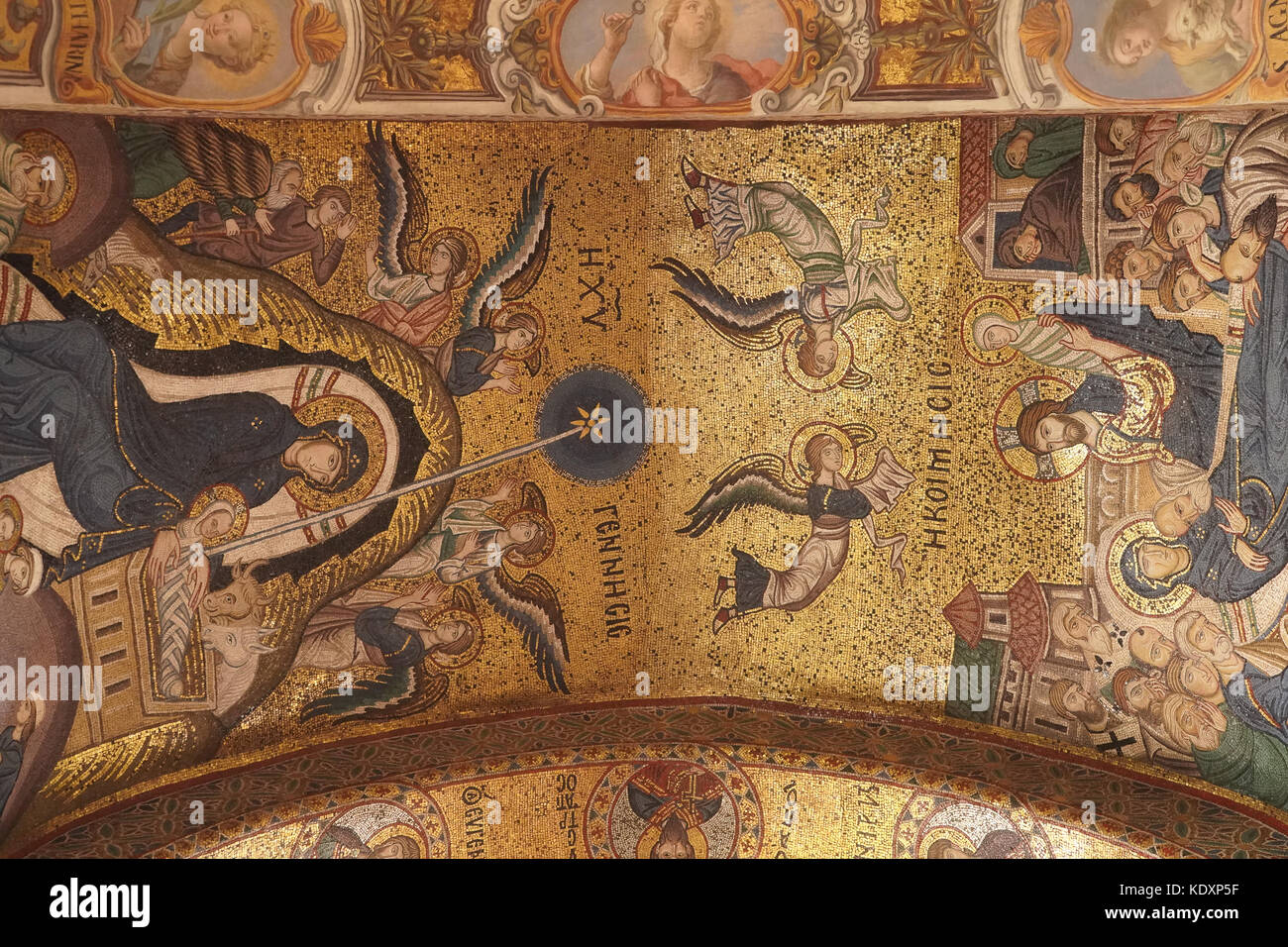 Dettagli bizantina sul soffitto della chiesa di santa maria dell'ammiraglio a palermo. da una serie di foto di viaggio in Sicilia, Italia. photo data: Foto Stock
