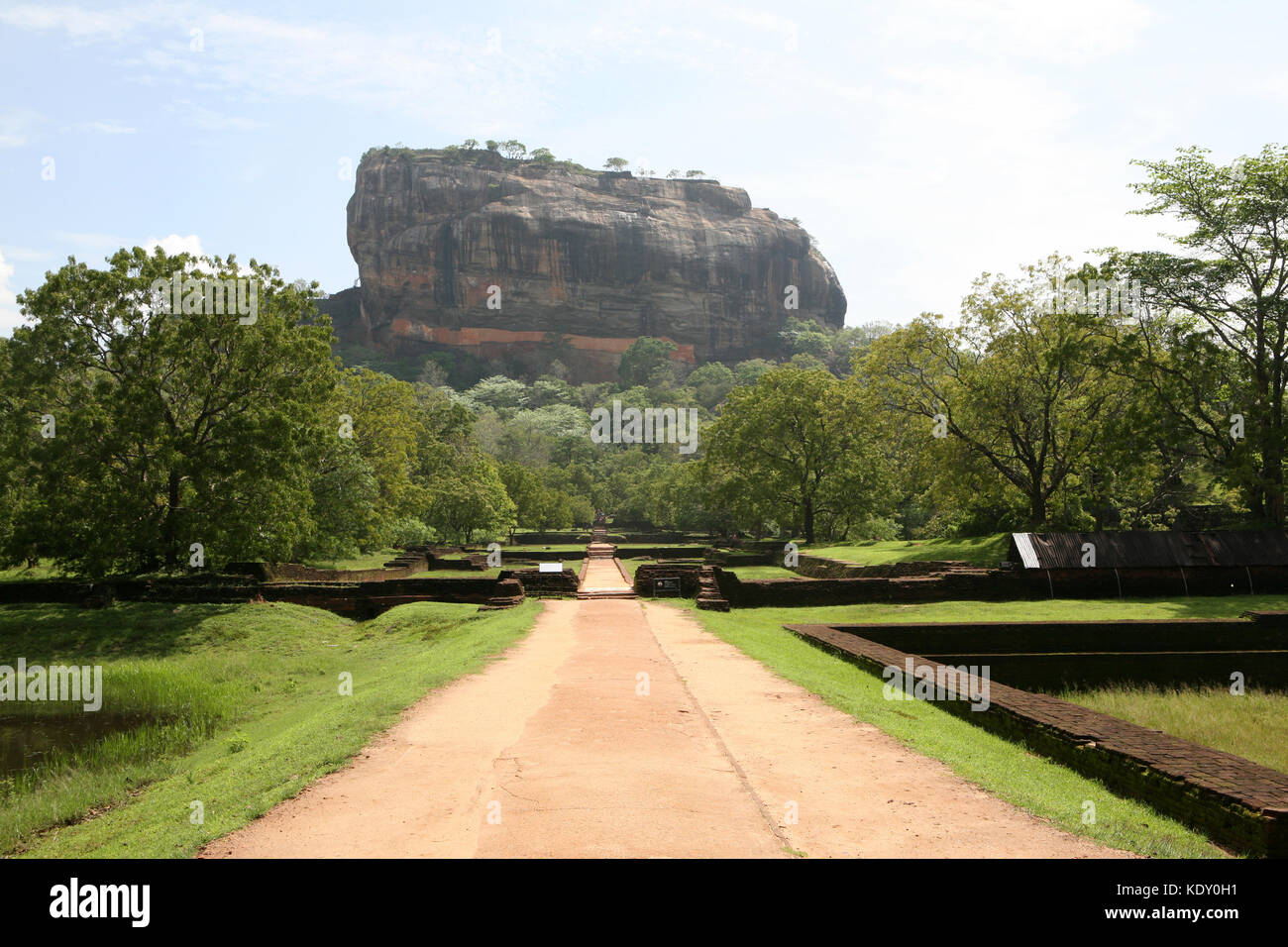 Sigiriya Lion Rock Festung in Sri Lanka mit Wandmalereien - Patrimonio Mondiale dell'UNESCO Foto Stock