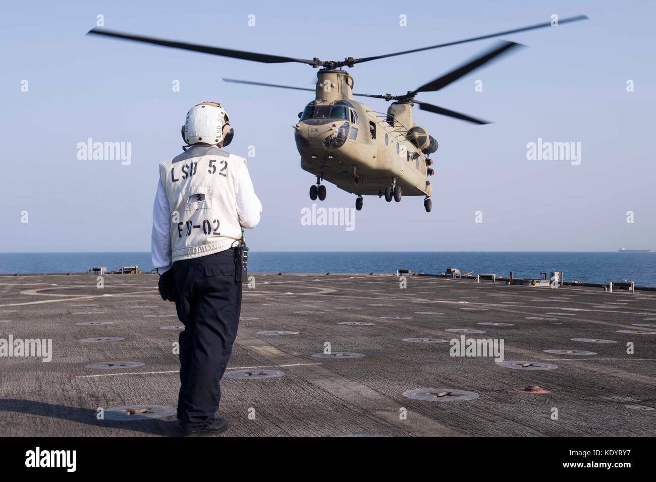 CH-47 Chinook approcci per un atterraggio. Foto Stock