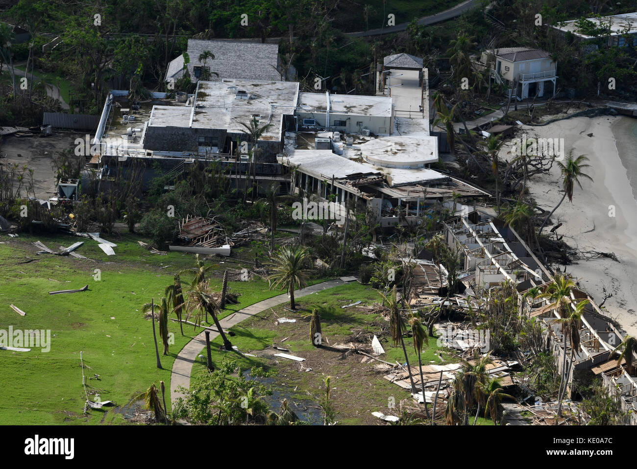 Vedute aeree dei danni causati dalle recenti uragani in Caneel Bay il 12 ottobre 2017. Foto Stock