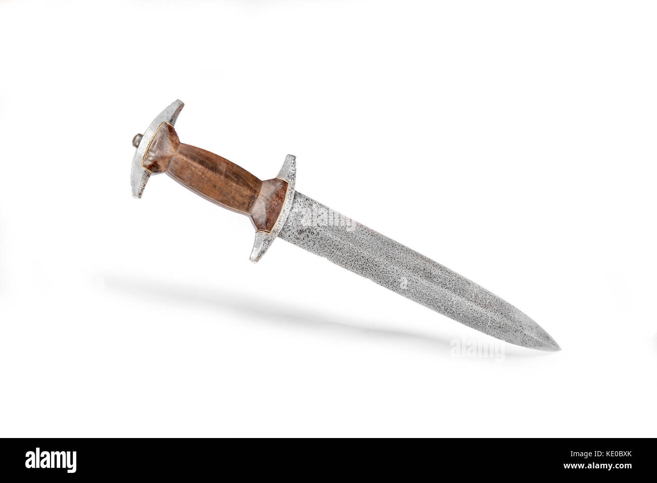 Breve spada svizzero con un distintivo a forma di mezzaluna pomo e crossguard (tipo di pugnale baselard). xvi век. Foto Stock