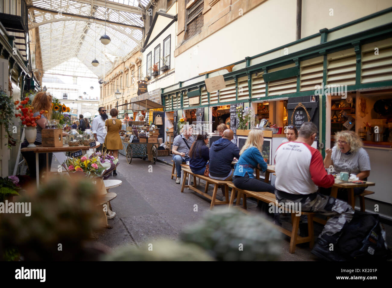 All'interno di St Nicholas Market Bristol City Centre Foto Stock