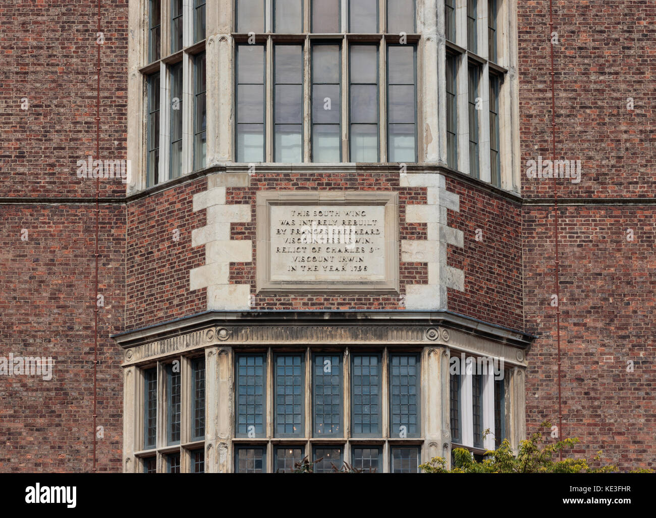 Targa che celebra la ricostruzione dell'ala sud di Temple Newsam House, Leeds, Yorkshire Foto Stock