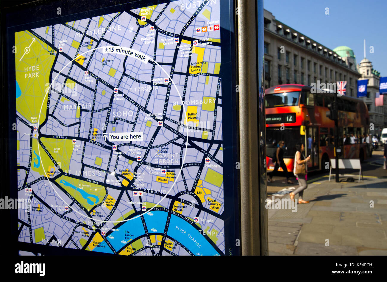Londra, Inghilterra, Regno Unito. " Voi siete qui' mappa turistica in Regent Street Foto Stock