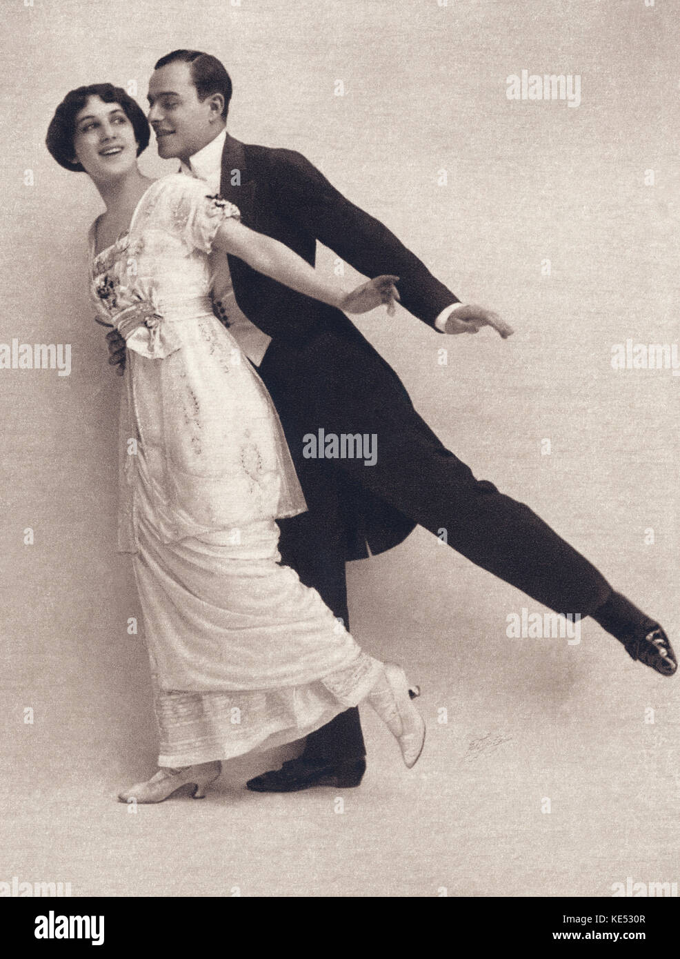 Maurice & Florence Walton ballare il tango, luglio 1913. MW, ballerino americano FW, ballerino americano: 1890 - 7 gennaio 1981. Foto Stock