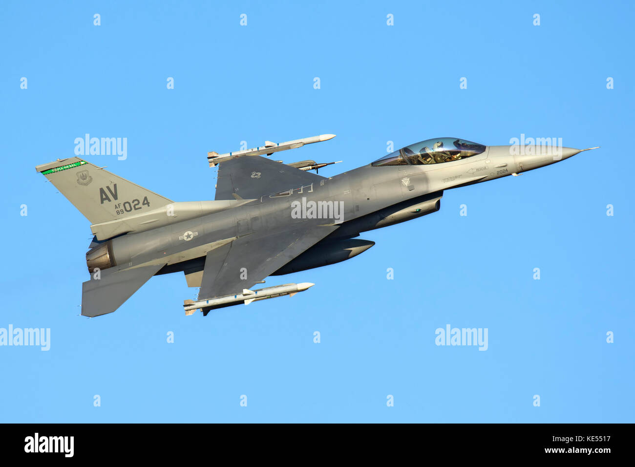 F-16C della U.S. Air Force Block 40 in decollo. Foto Stock