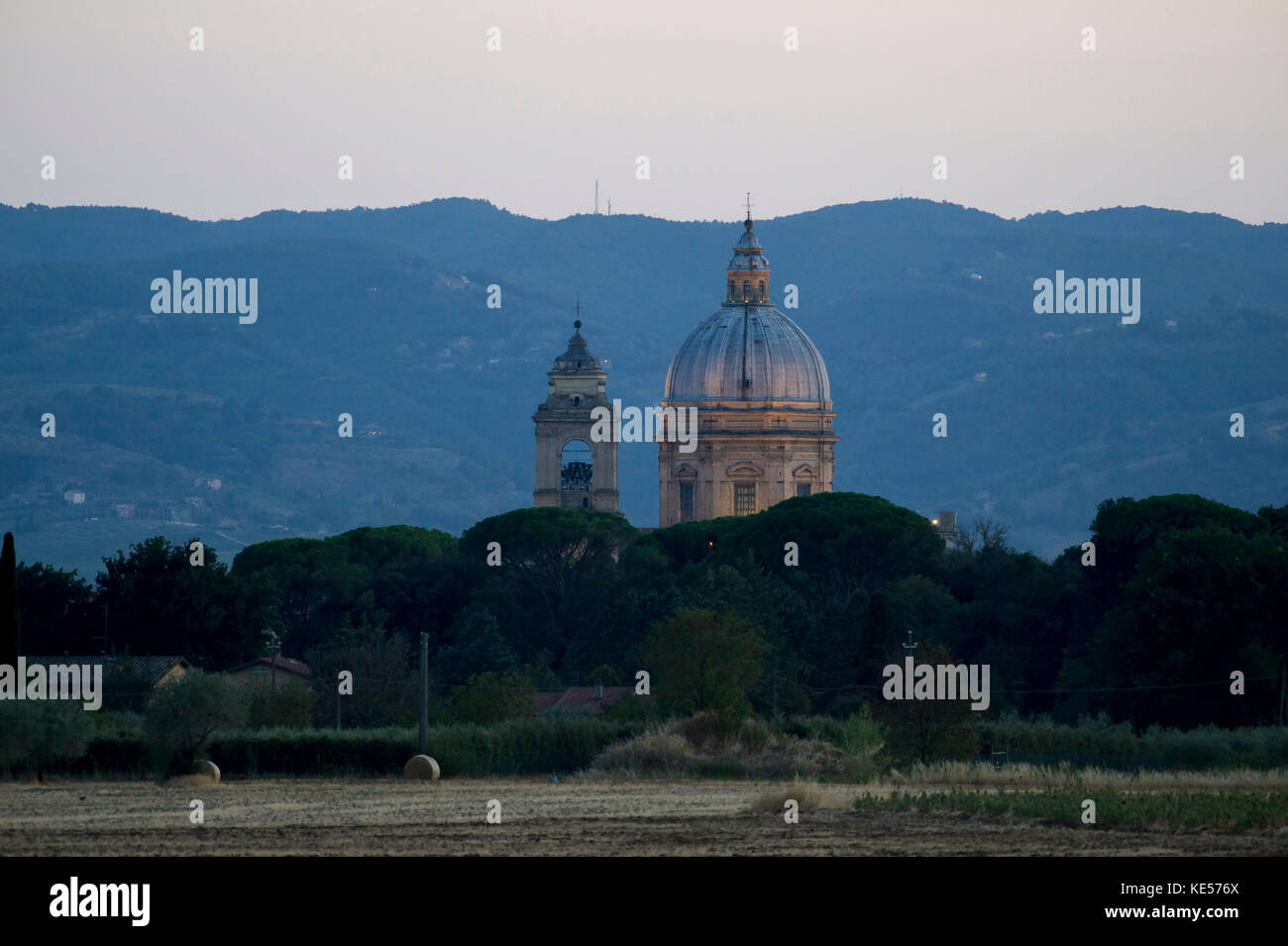 Manieristici Basilica Papale di Santa Maria degli Angeli (papale Basilica di Santa Maria degli Angeli) che racchiude il IX secolo chiesetta chiamata Porz Foto Stock