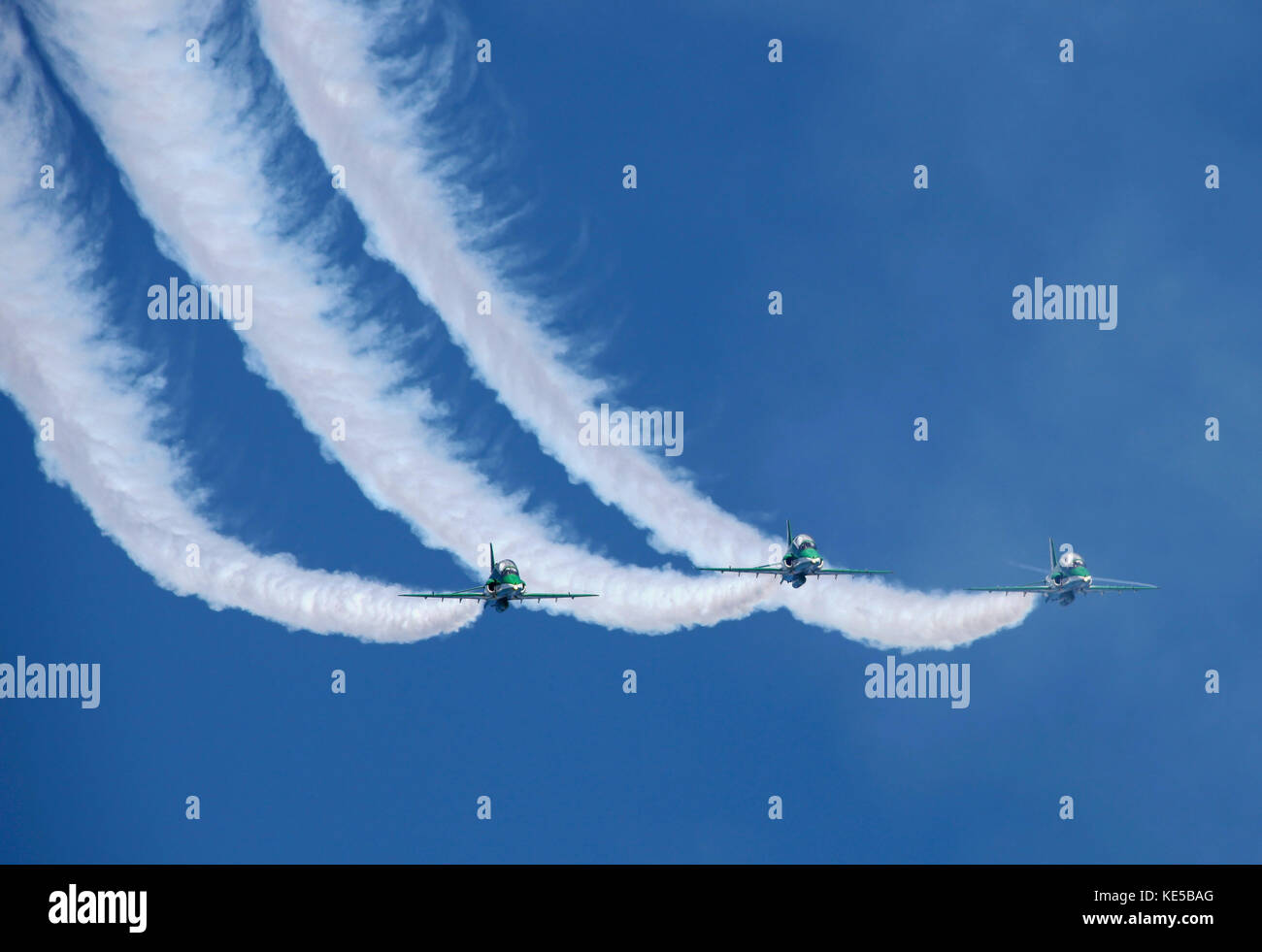 Aeromobile dell'Arabia hawks aerobatic team dalla Saudi Arabian Air Force. Foto Stock