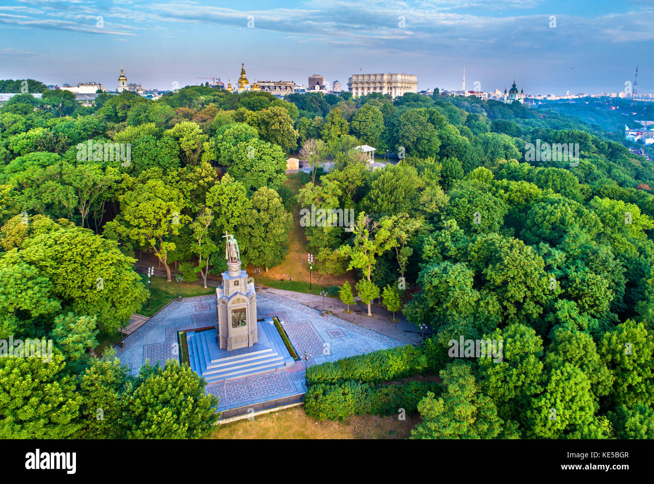 Il san Vladimiro il monumento a Kiev, Ucraina Foto Stock