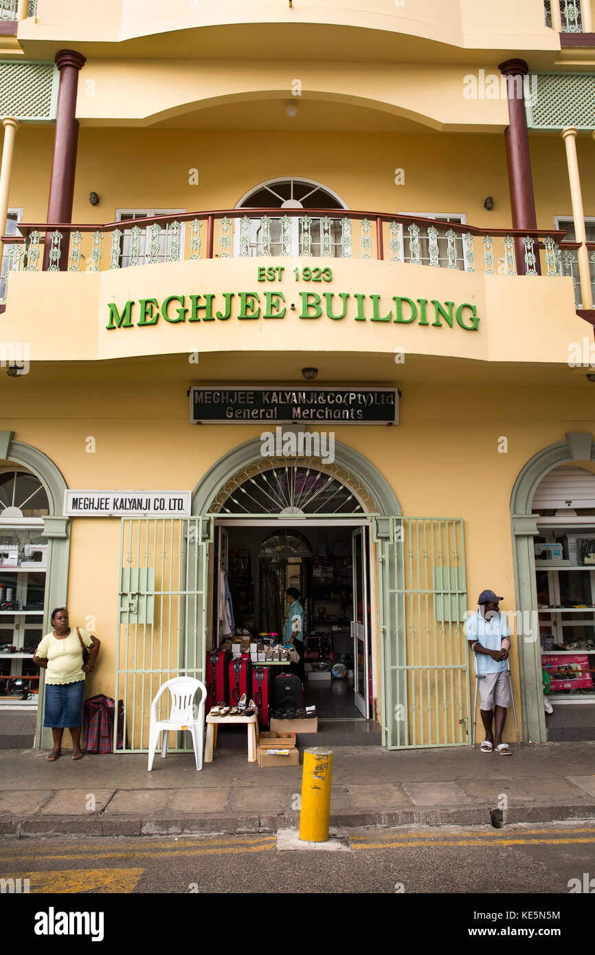 La Seychelles, Mahe, Victoria Market Street, Meghjee Kalyanji Building, Indiano di proprietà generale negozio commerciante Foto Stock