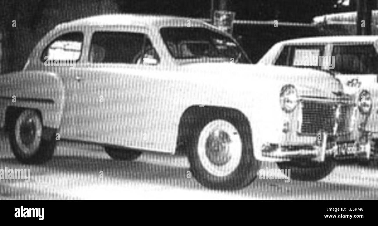 Il titolo si riferisce a una raffigurazione di una berlina Graciela, probabilmente un modello di auto d'epoca o d'epoca. Potrebbe concentrarsi sul design, sull'artigianato o sul contesto storico. Foto Stock