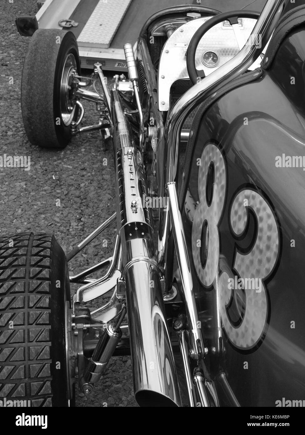 Numero 83 vintage classe Midget race car a Hinchliffe stadium, Paterson, NJ in 2016 vicino al Grande cade ora un National Historic Park sotto il punteggio NPS. Foto Stock