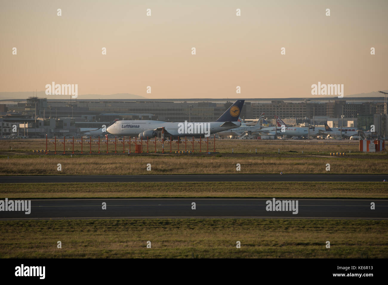 Reisen, Deutschland, Hessen, Francoforte sul meno, Flughafen, ottobre 18. Eine Boeing 747-830 der Lufthansa mit der Kennung D-ABYM. (Foto di Ulrich Roth Foto Stock