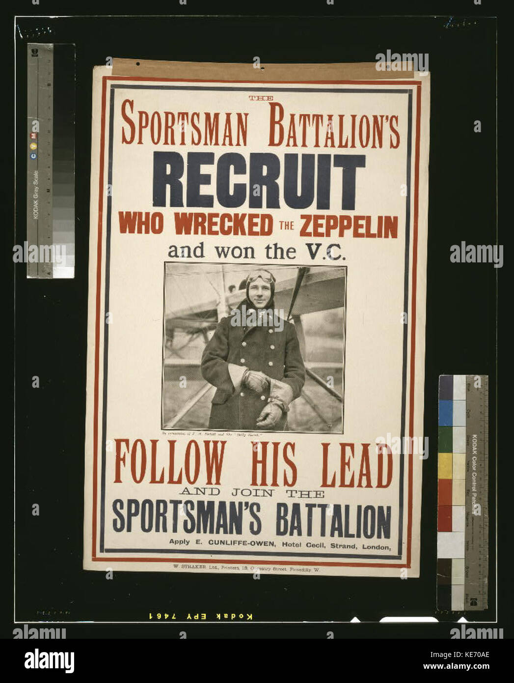 Lo sportivo del battaglione reclutare che hanno distrutto la Zeppelin e ha vinto il V.C. Seguire il suo piombo e unisciti alla sportivo LCCN battaglione2003668168 Foto Stock