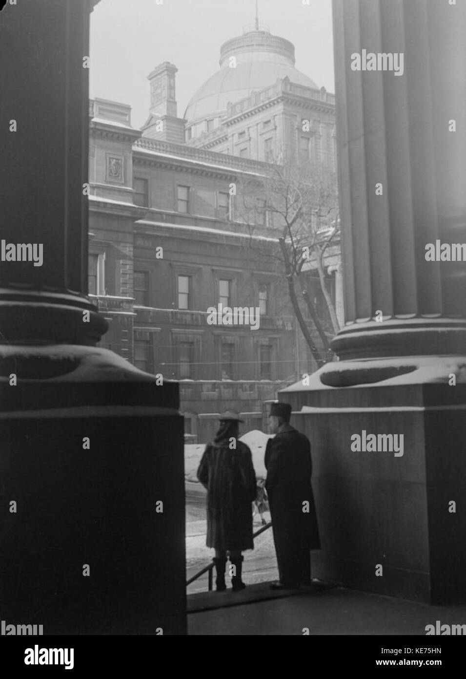 Viste. Vecchia casa corte BAnQ P48S1P12601 Foto Stock