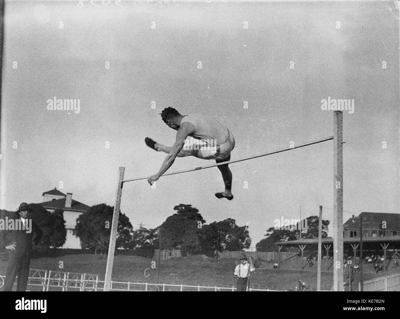 51948 Mens atletica presso l' Università di forma ovale Foto Stock