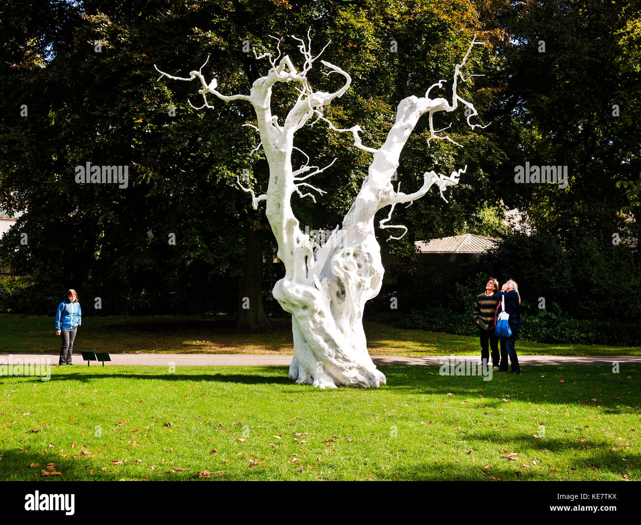 "Summer Moon" Ugo Rondinone alla mostra di sculture 2017 della Freeze Art Fair Foto Stock