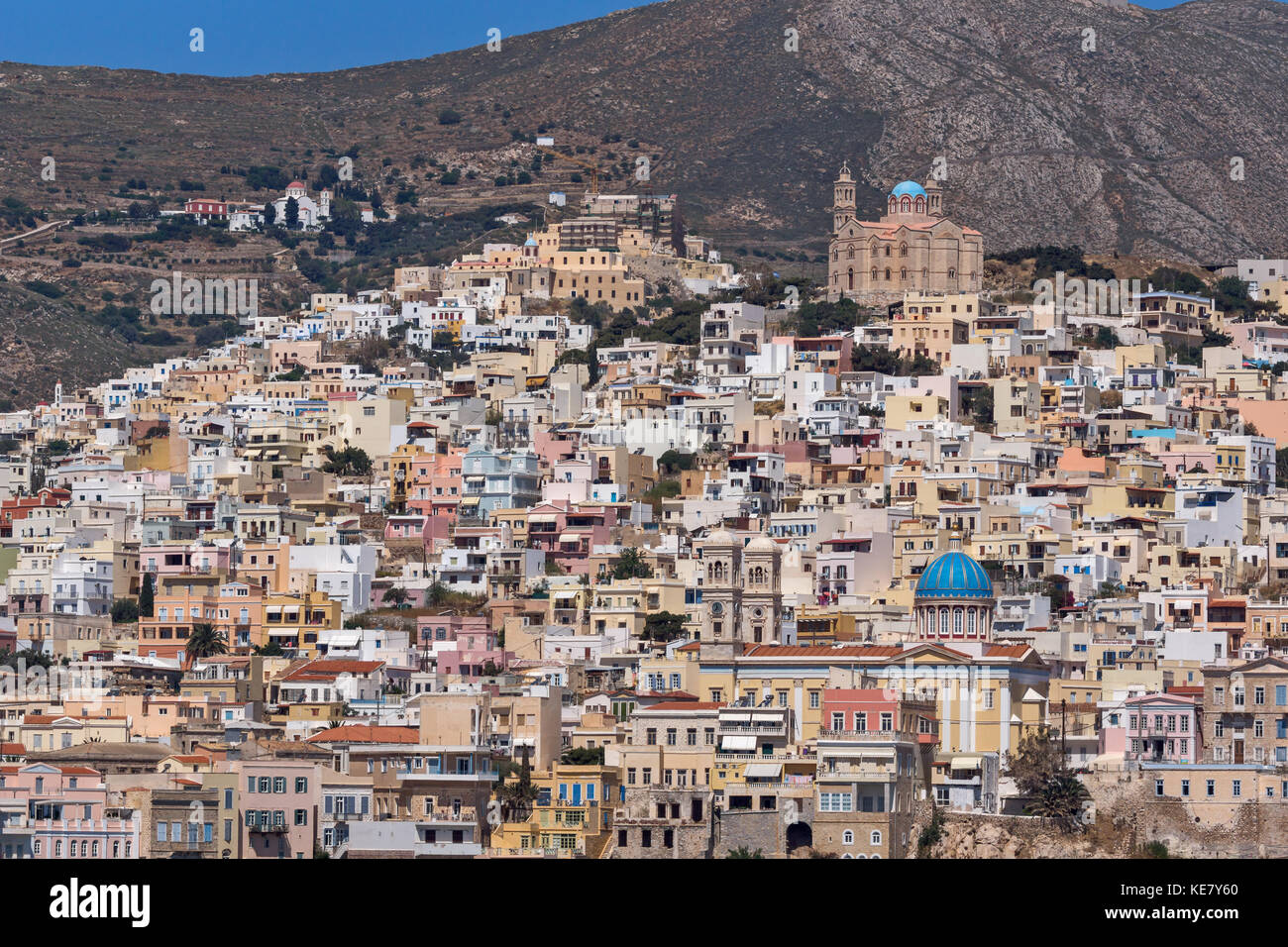 Vista panoramica alla città di ermopoli, SIROS, CICLADI, Grecia Foto Stock