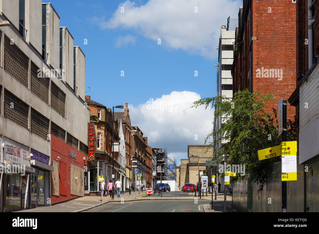 Vista di Cambridge Street, Sheffield, Regno Unito Foto Stock