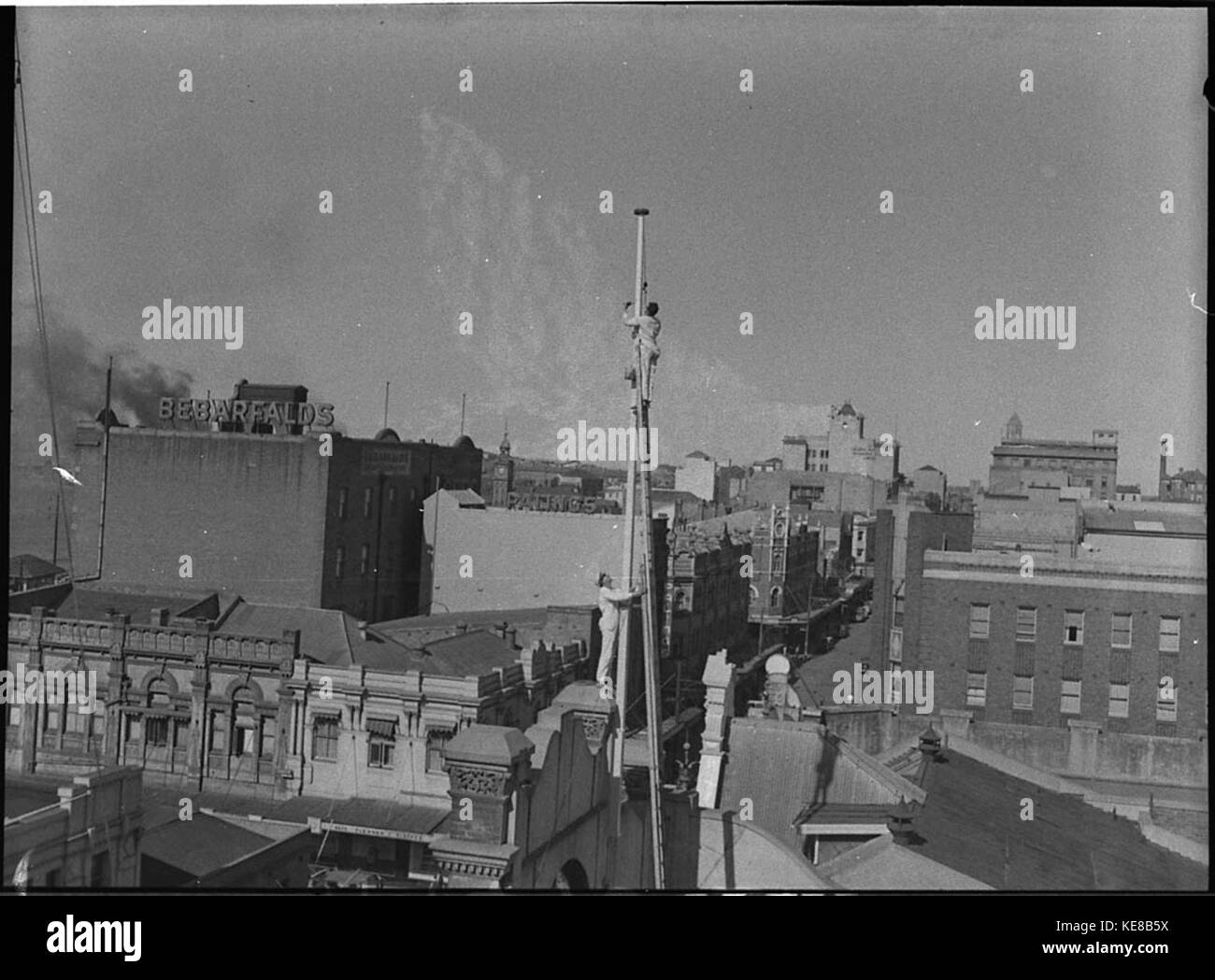 Pittura 33096 bandiera poli a Scotts Store Hunter Street Newcastle Foto Stock