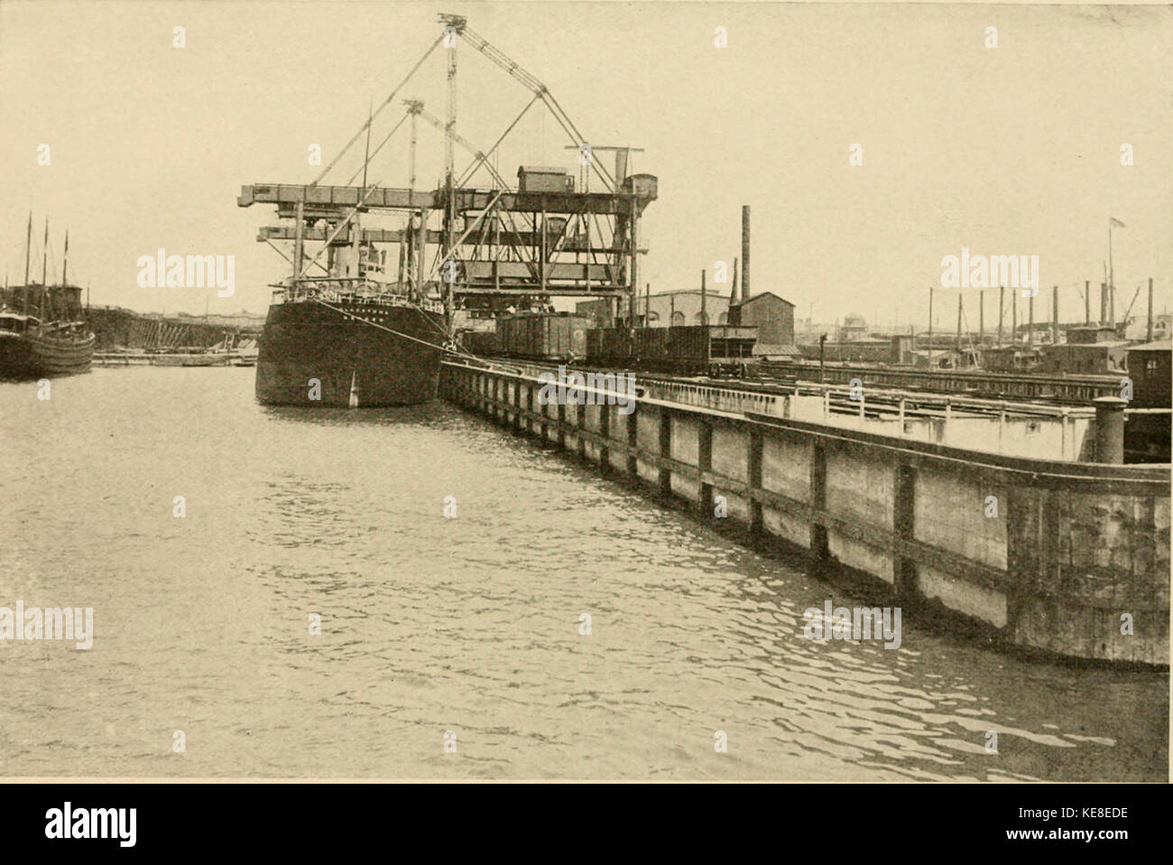 Il porto di Philadelphia, i suoi servizi e vantaggi (1914) (14596460249) Foto Stock