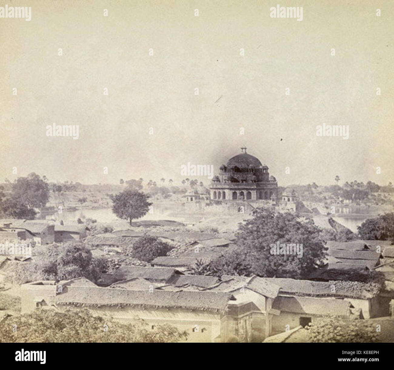 Vista in lontananza Sher Shah Suri tomba 1870s Foto Stock