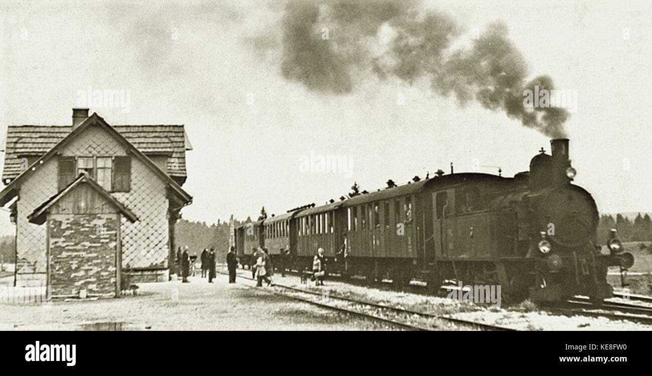 RSG ed 3 4 Nr 13 si riferisce a uno specifico documento, elemento o pubblicazione in una serie, identificabile da questo numero, possibilmente correlato a ricerche o lavori accademici. Foto Stock