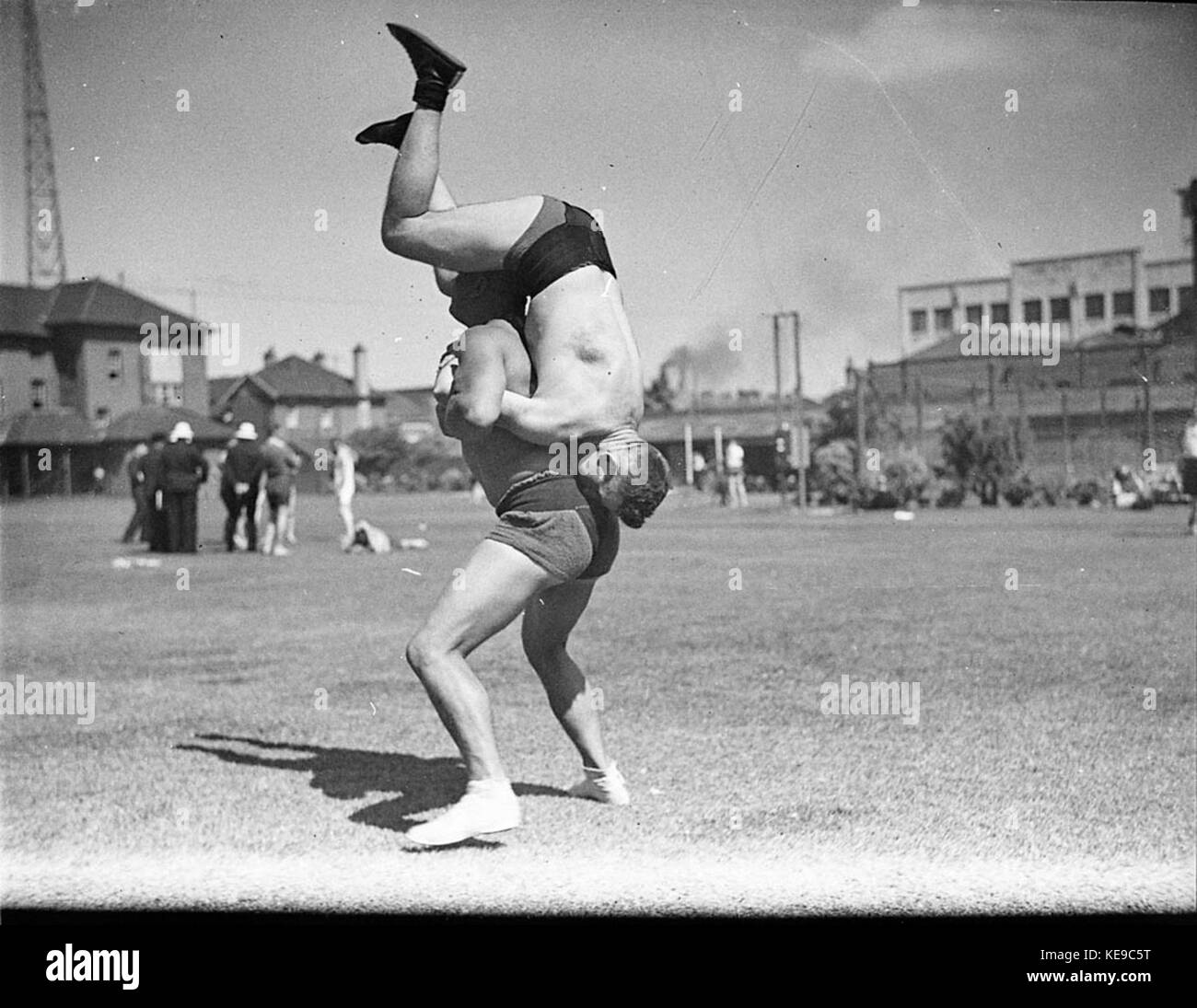 Il Carnevale di polizia del 34898 è un evento che celebra le forze dell'ordine e l'impegno della comunità. Il carnevale presenta attività, spettacoli e dimostrazioni, promuovendo relazioni positive tra la polizia e il pubblico. Foto Stock
