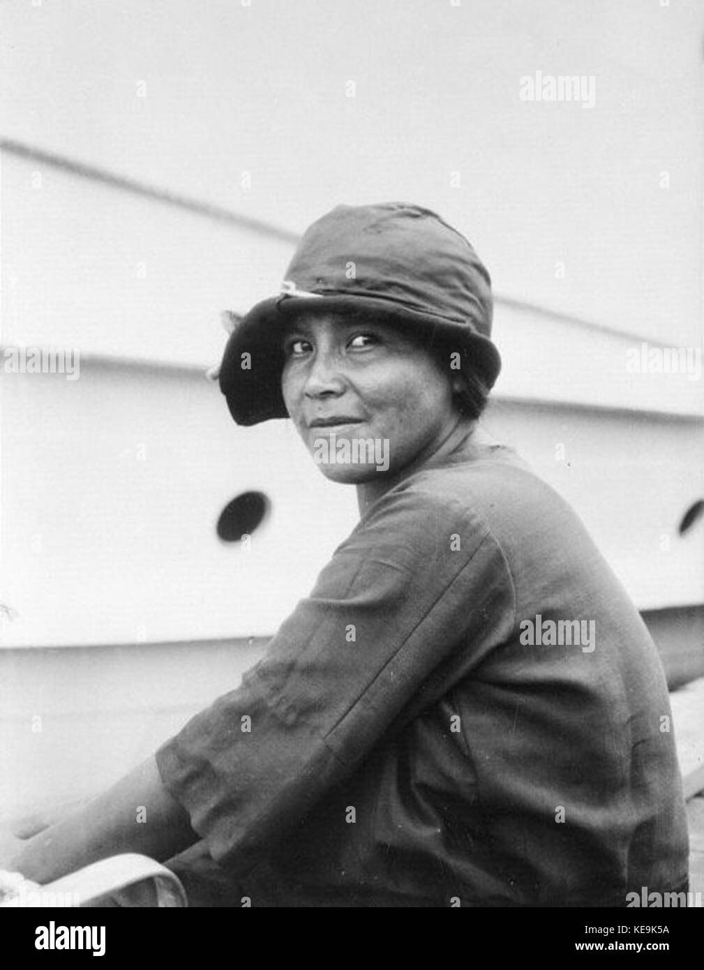 La donna a cloche hat Anishinaabe Parry Island, Ontario 1928 Foto Stock