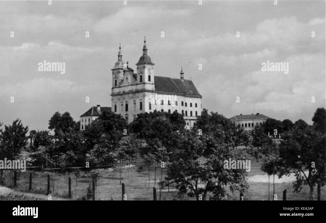 Cartolina storica della Chiesa della Purificazione di Maria in Dub nad Moravou 02 tagliato Foto Stock
