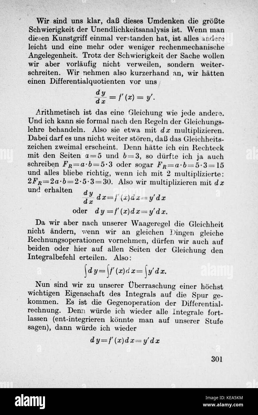 "Vom Einmaleins zum Integral Seite 301" è una pagina del libro di matematica tedesco "Vom Einmaleins zum Integral" di Egmont Colerus. La pagina illustra i concetti matematici, inclusa l'integrazione. Foto Stock