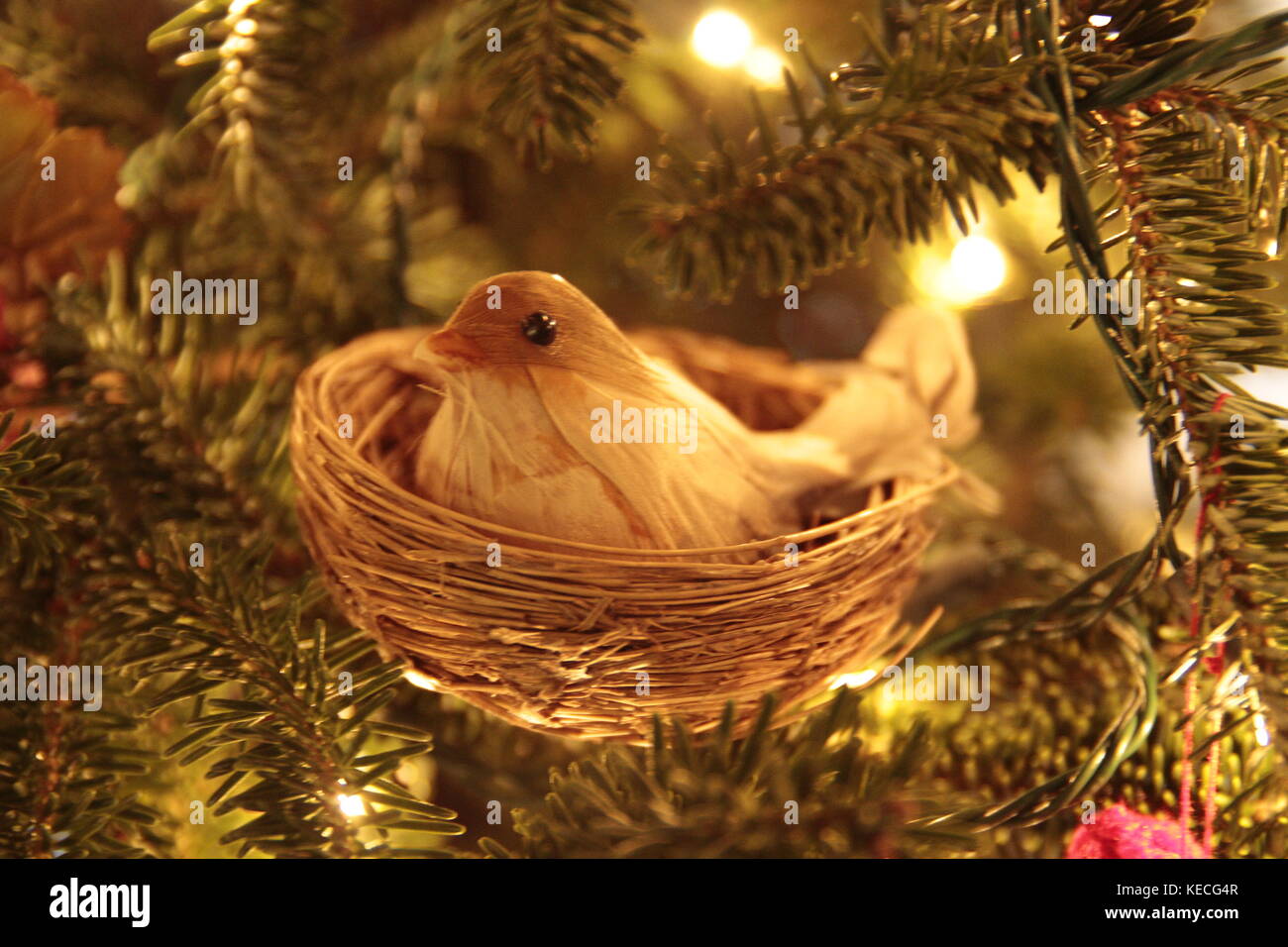 Nido di uccelli albero di natale ornamento Foto Stock