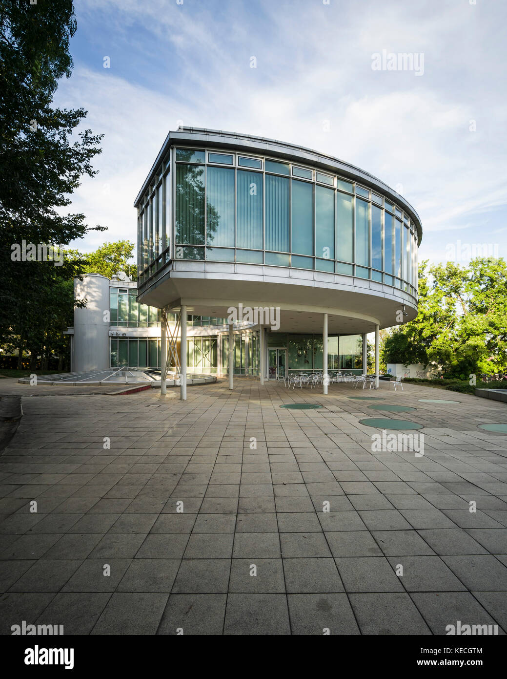 Praga. Repubblica ceca. Expo '58 Pavilion di Letna Park progettata da František Cubr, Josef Hrubý & Zdeněk Pokorný per il 1958 Bruxelles della fiera del mondo. Foto Stock