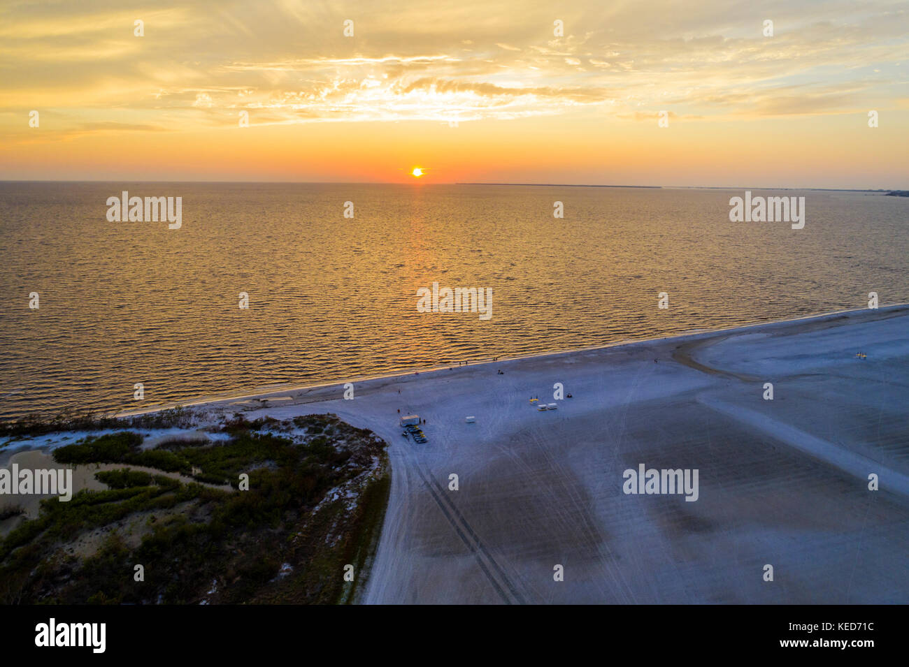 Fort ft. Myers Beach Florida, Estero Barrier Island, Golfo del Messico, vista aerea dall'alto, sabbia, acqua, tramonto, FL17092807d Foto Stock