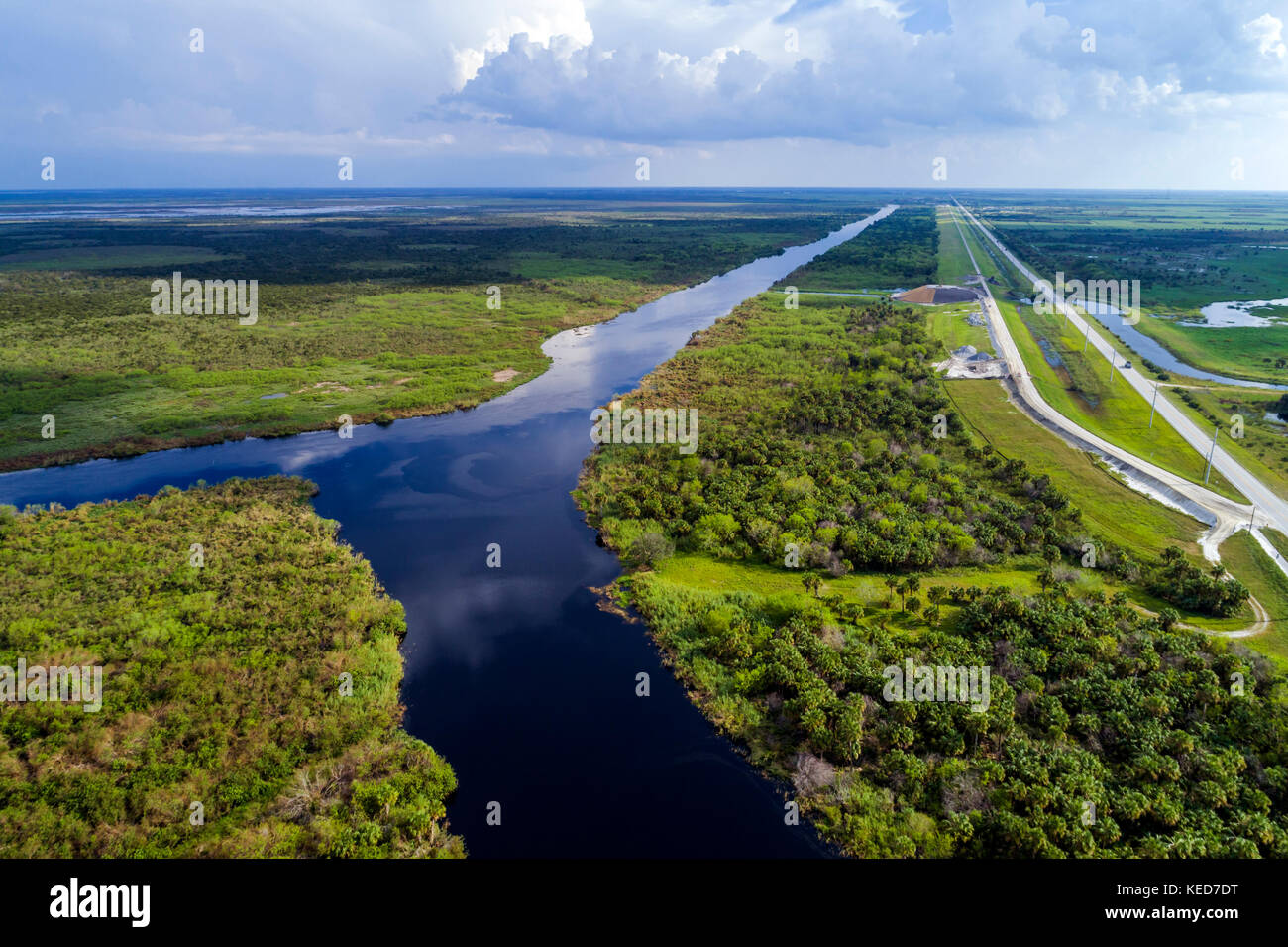 Florida,FL Sud,Lakeport,autostrada autostrada Route 78,acqua,canale,Lago Okeechobee,vista aerea dall'alto dell'uccello sopra,i visitatori viaggiano in tour Foto Stock