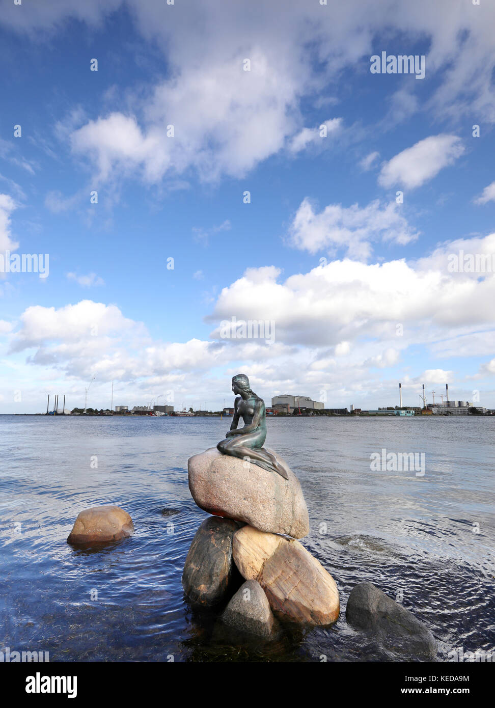 Le sculture della sirena da Andersen del racconto, Copenaghen Foto Stock