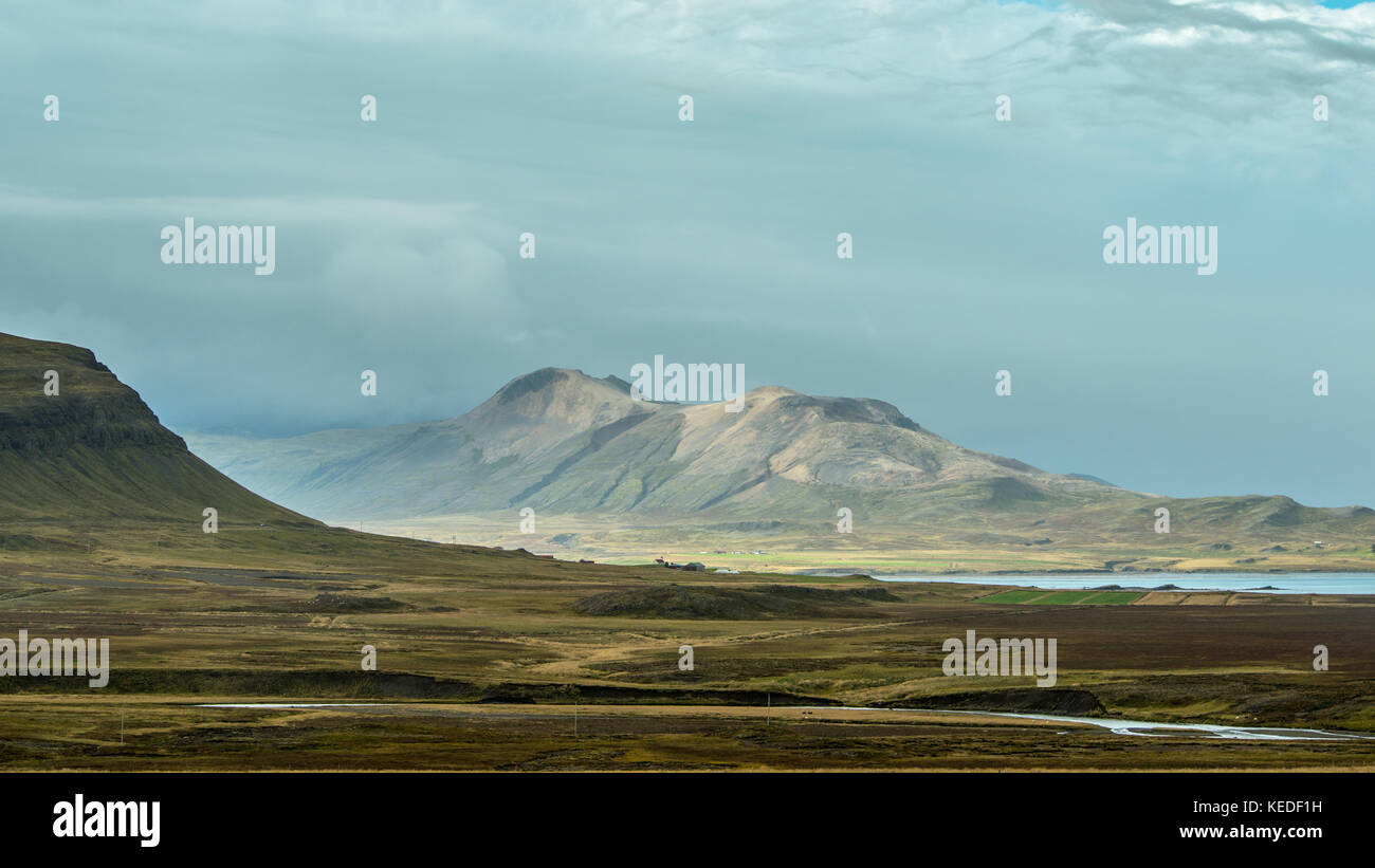 Il bellissimo paesaggio naturale nella campagna di Islanda. Foto Stock