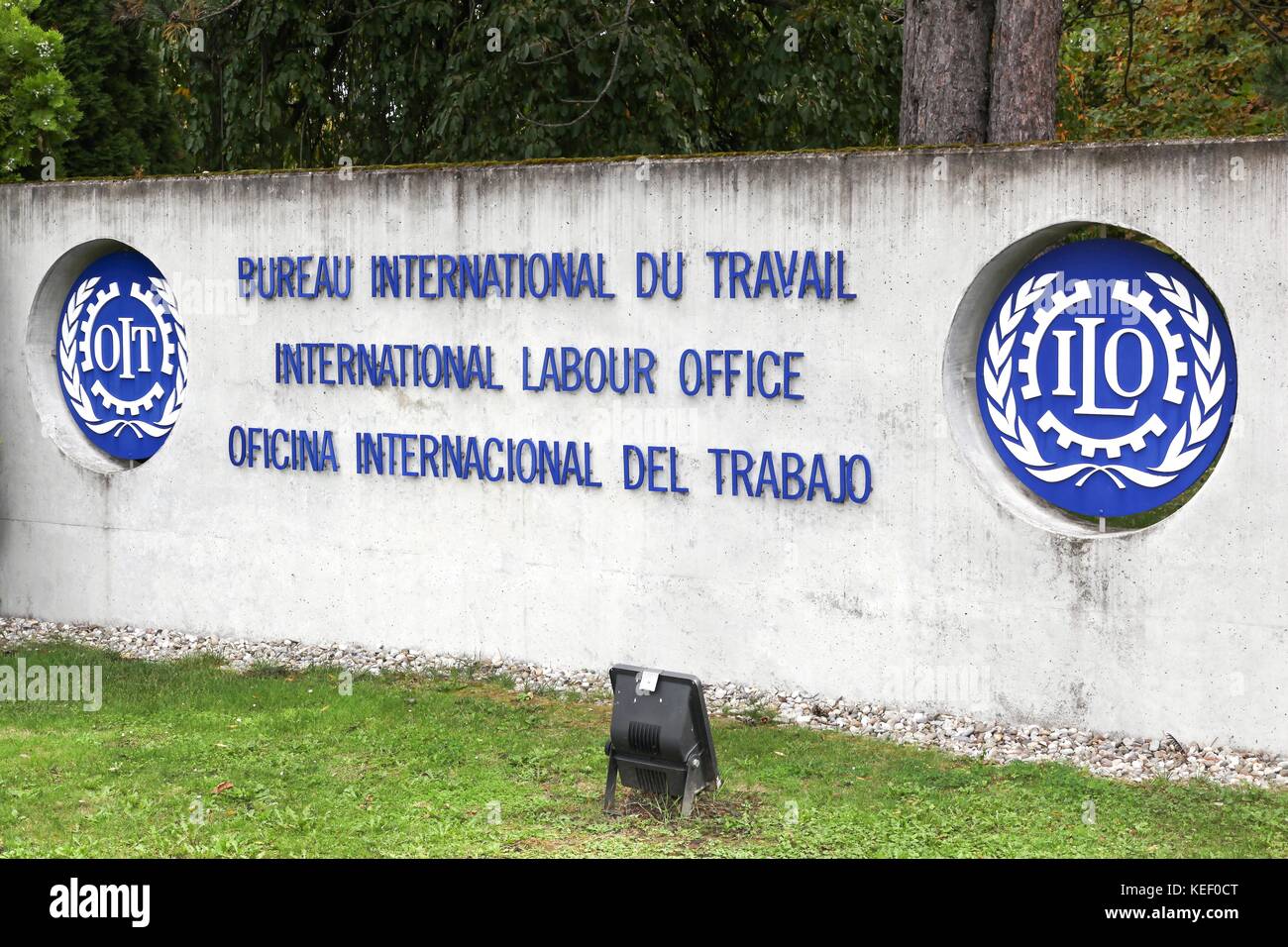 Ginevra, Svizzera - 1 ottobre 2017: ufficio internazionale del lavoro logo su una parete. Foto Stock