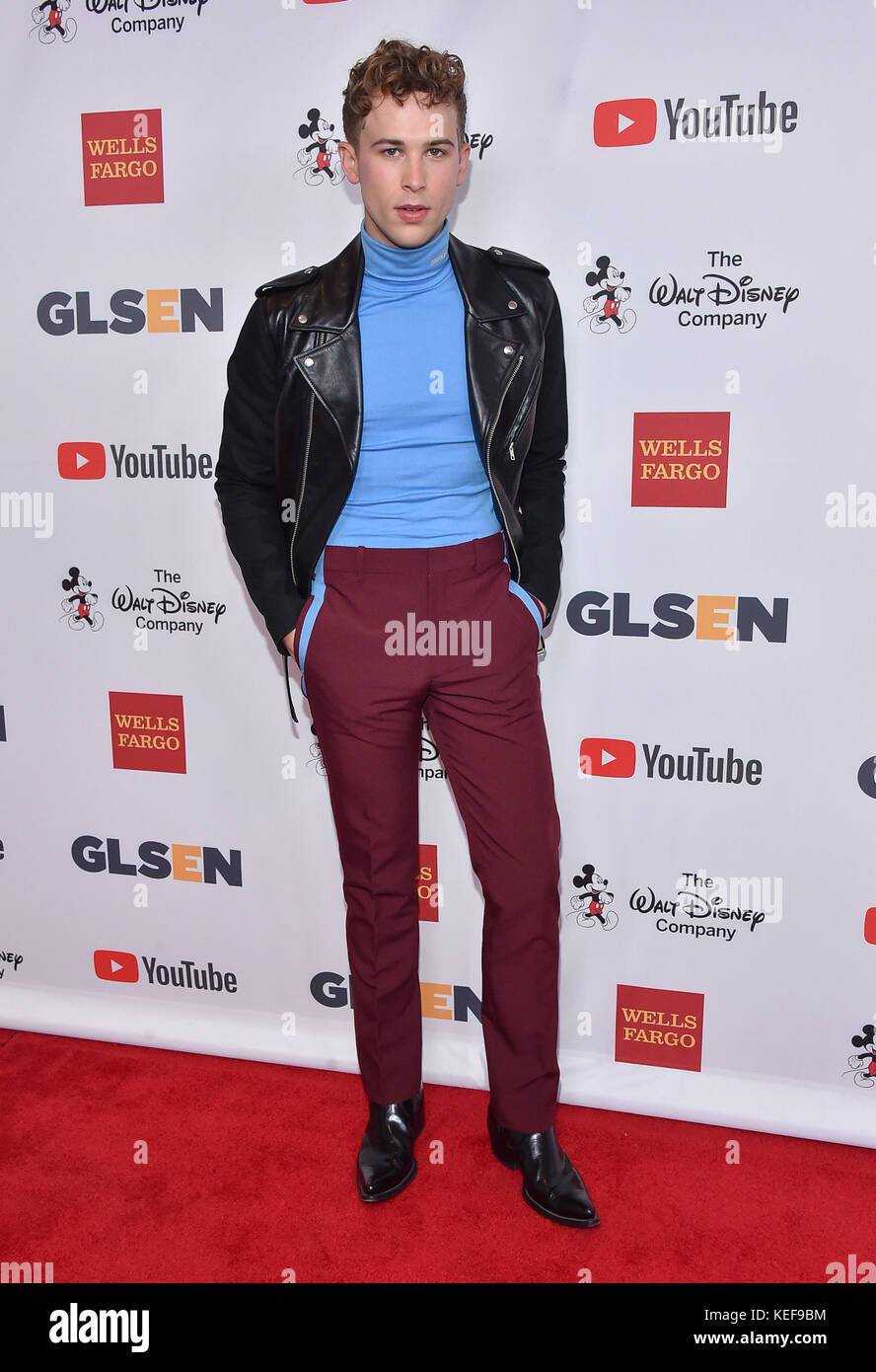 Beverly Hills, in California, Stati Uniti d'America. Xx oct, 2017. tommy dorfman arriva per il glsen rispetto awards 2017 al xbeverly wilshire hotel. Credito: lisa o'connor/zuma filo/alamy live news Foto Stock