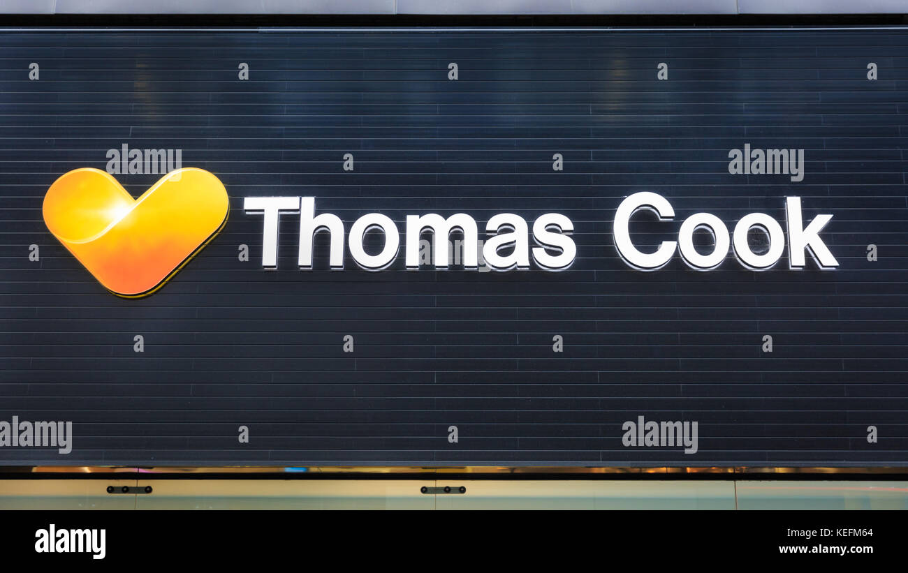 Thomas Cook shop segno, il logo del marchio della agenzia di viaggi e tour operator, Westfield Stratford, Londra Foto Stock