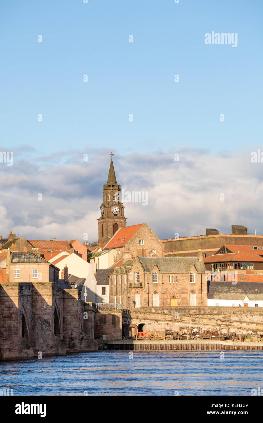 Berwick-upon-Tweed sul fiume Tweed, Northumberland, England, Regno Unito Foto Stock