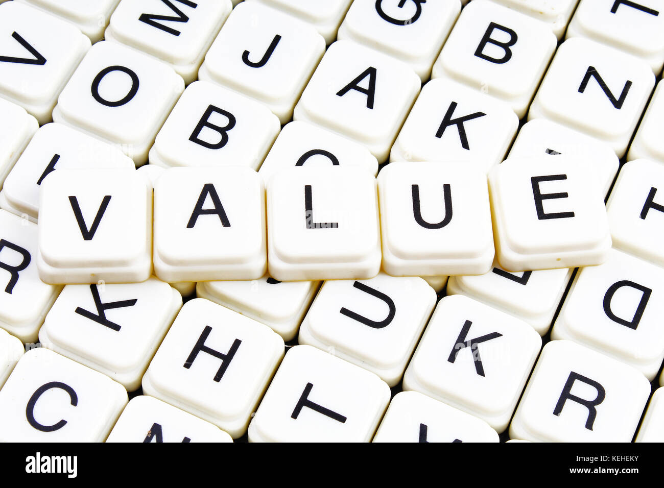 Il valore di testo parola cruciverba. Lettere dell'alfabeto blocchi texture di gioco dello sfondo. Foto Stock