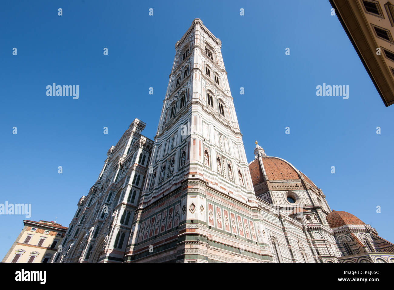 Firenze, Italia, la torre campanaria o campanile della cattedrale di Santa Maria del Fiore, progettato da Giotto nel XIV secolo Foto Stock