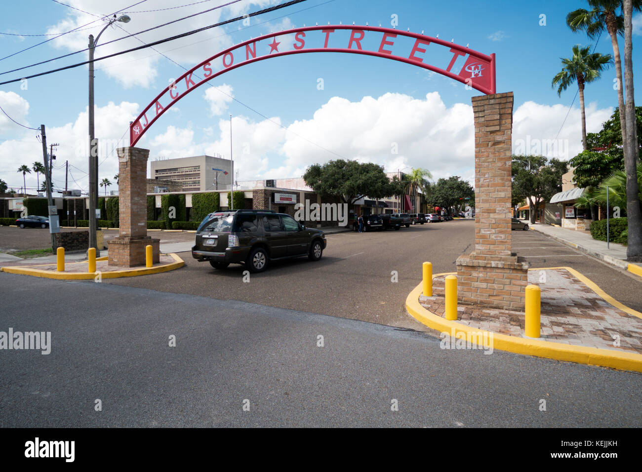 L'arcata di jackson street area dello shopping nel centro cittadino di Harlingen, texas, Stati Uniti d'America. Foto Stock