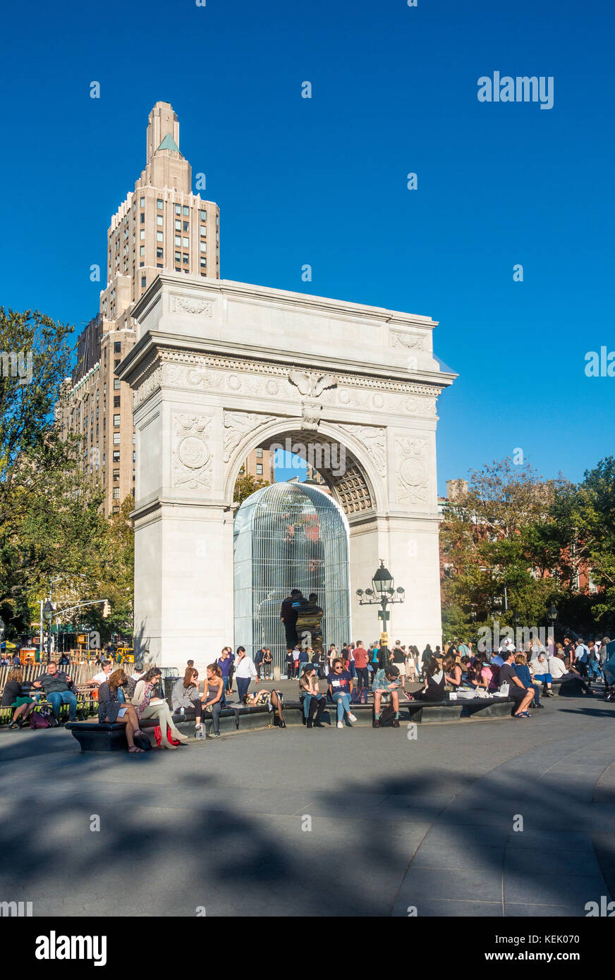 Ai Weiwei Washington Square Arch scultura in Greenwich Village di New York City Foto Stock