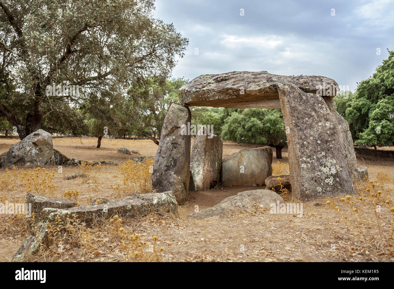 Dolmen di La Lapita. Antico dolmen preistorici, situato nei pressi di bancarrota. Extremadura. Spagna Foto Stock