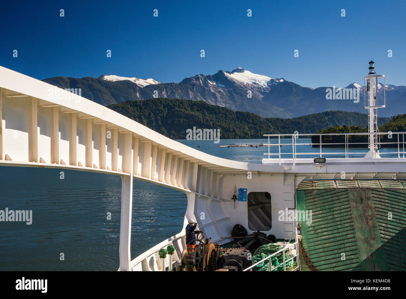 Quelat traghetto nel fiordo Aisen vicino a Puerto Chacabuco, Aysen Regione, Patagonia, Cile Foto Stock