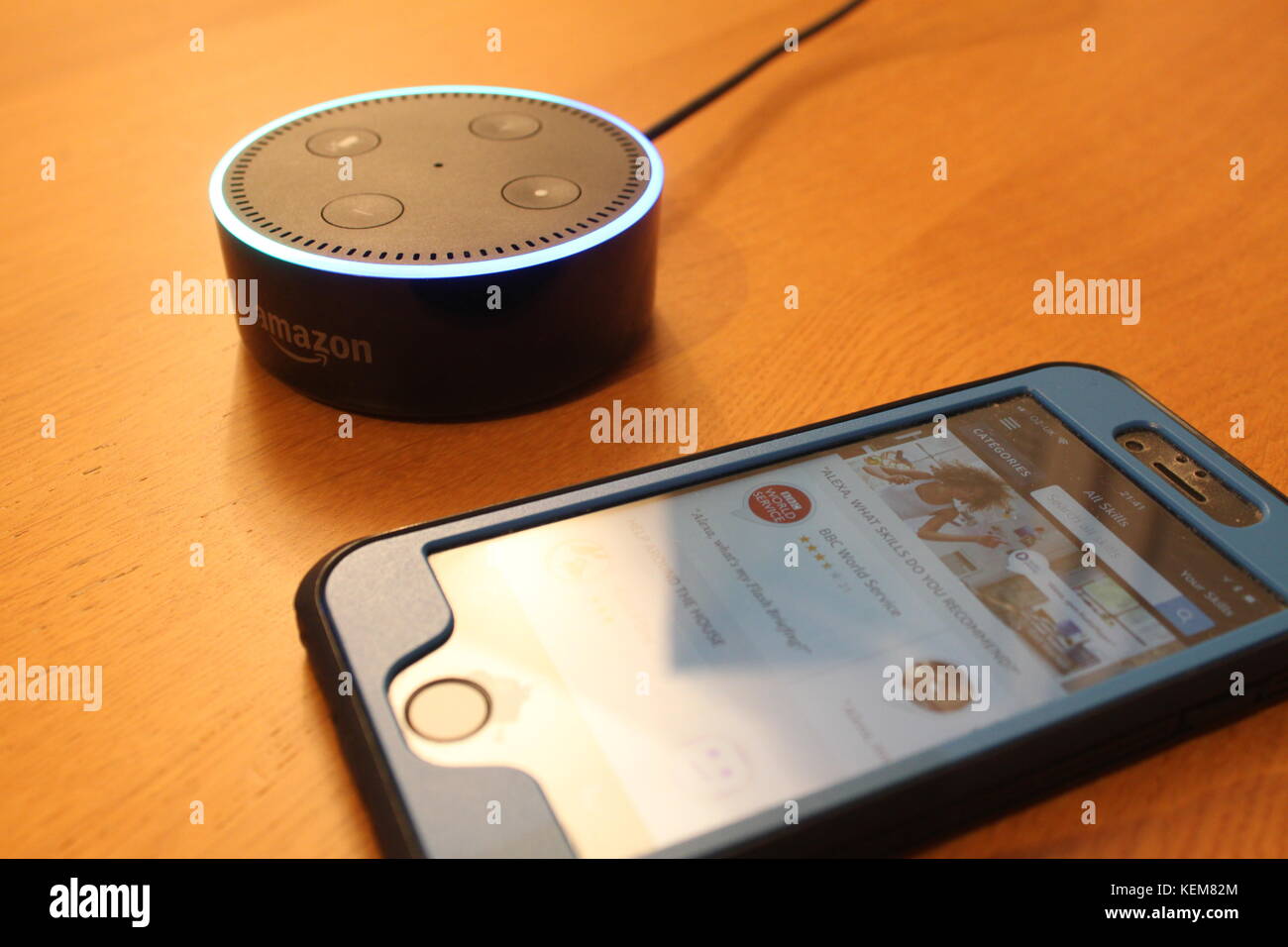 Alexa eco dot da Amazon Foto Stock