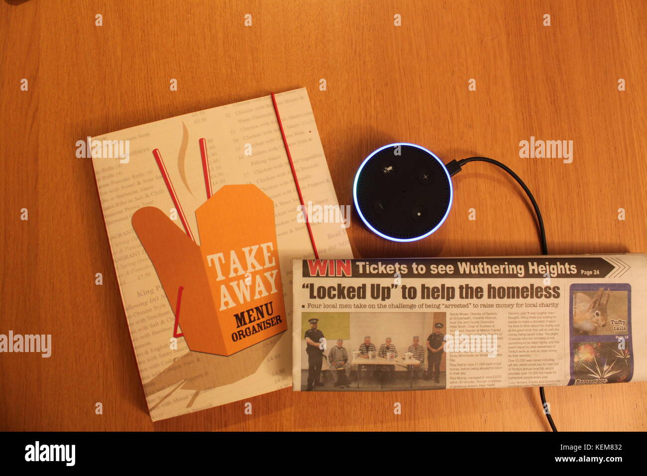 Alexa eco dot da Amazon Foto Stock